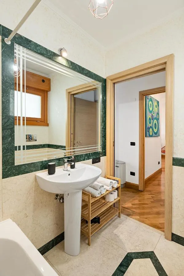 Amsterdam Suite Design + Posto Auto Rome